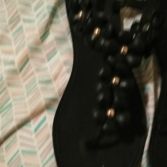 Shoes - Picture 2 of 4